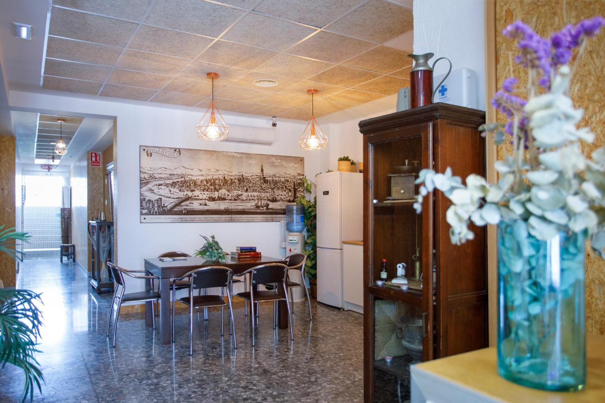 Italica Hostel ซานติปอนเซ ภายนอก รูปภาพ